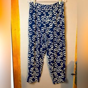 Super Comfy Chic pocket Pant with vent ankle detail from boutique brand Maelu